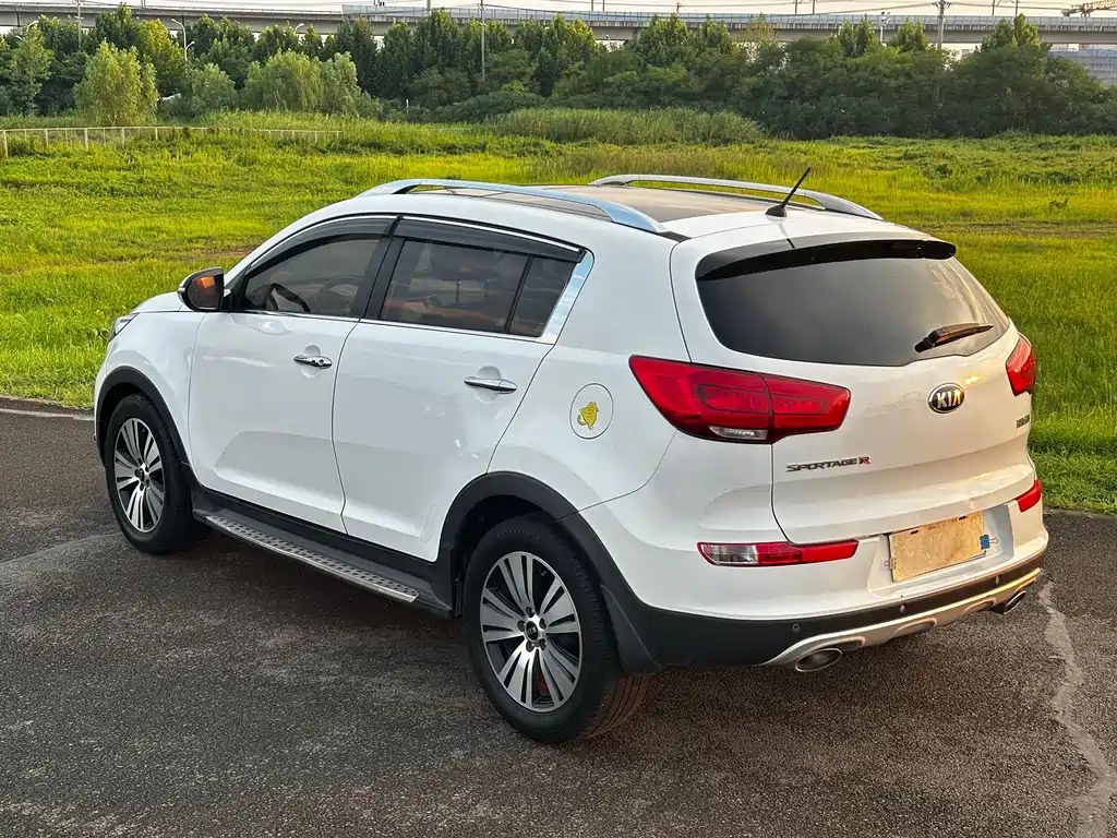 Kia Sportage 2016 — фото 14