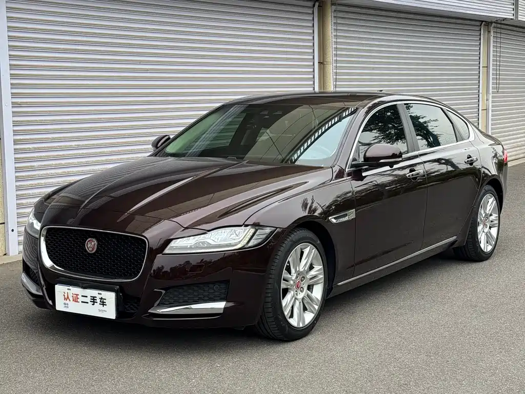 Jaguar XFL 2018