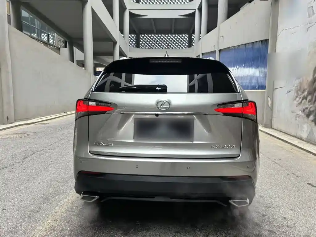 Lexus NX 2016 — фото 13