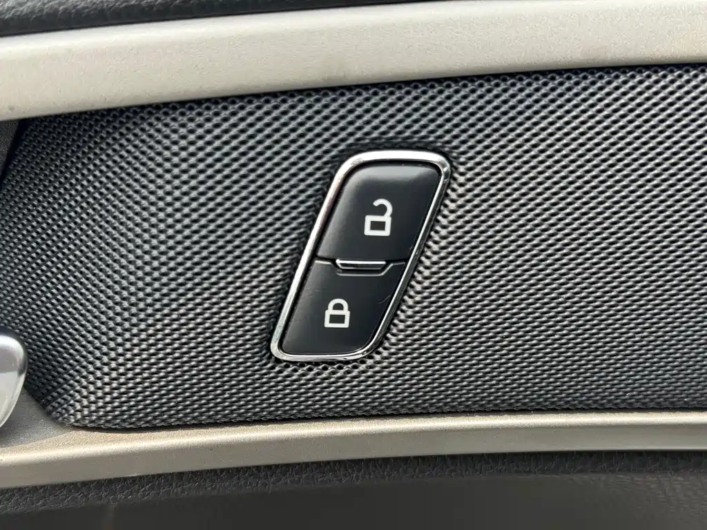 Ford Mondeo 2016 — фото 18