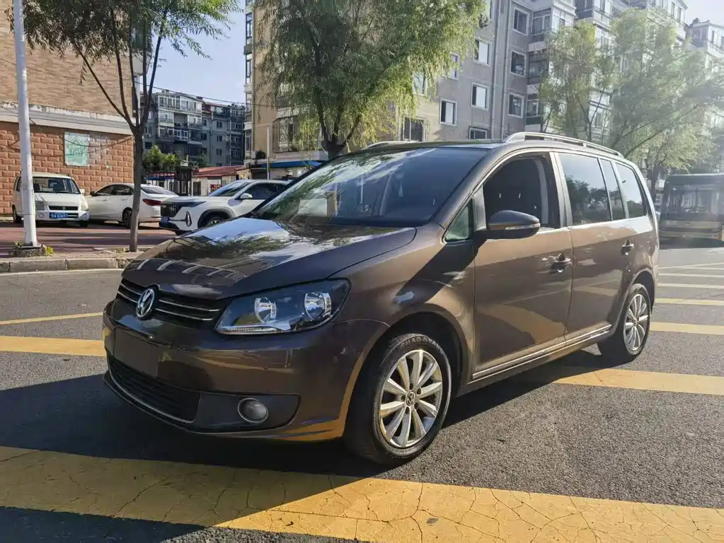 Volkswagen Touran 2014