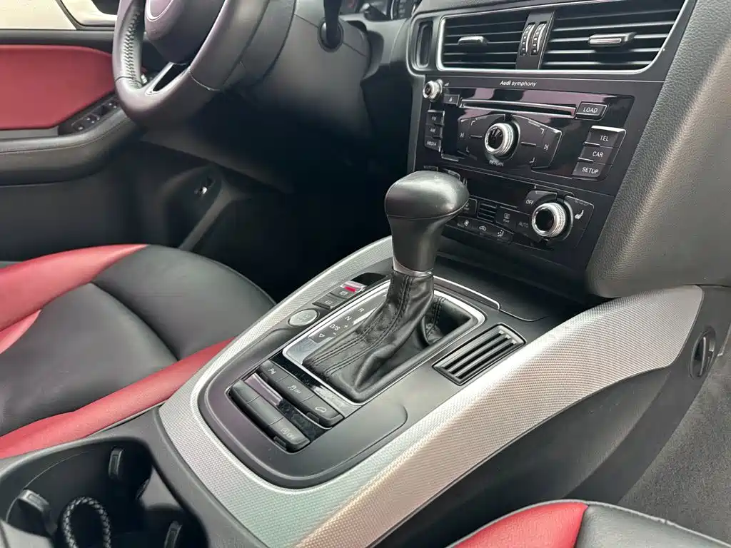 Audi Q5 2018 — фото 18