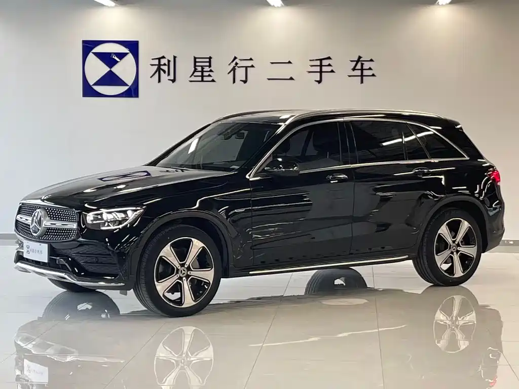 Mercedes-Benz GLC 2022 — фото 1