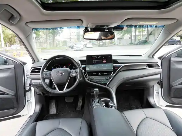Toyota Camry 2022