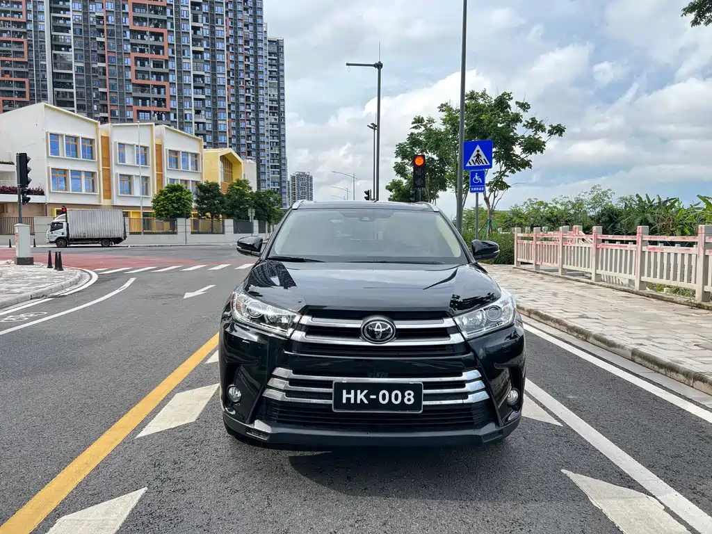 Toyota Highlander 2018 — фото 2