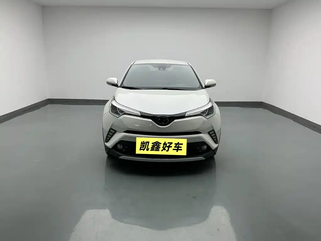 Toyota IZOA 2019 — фото 2