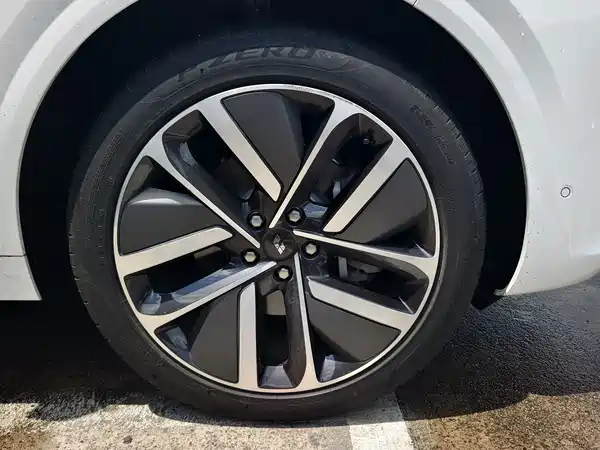 Li Auto L6 2024