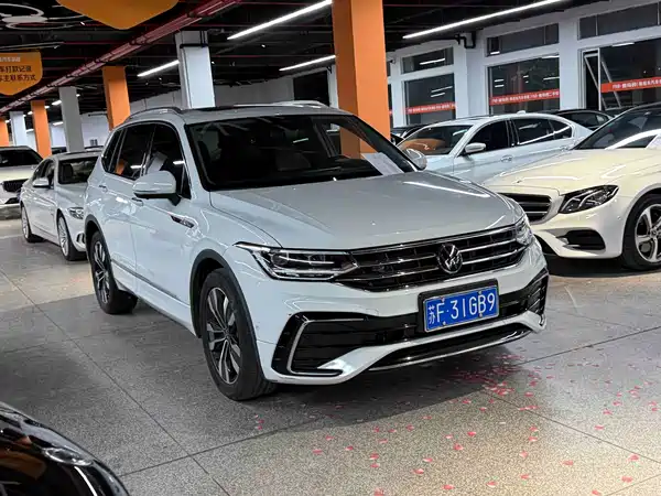Volkswagen Tiguan L 2023
