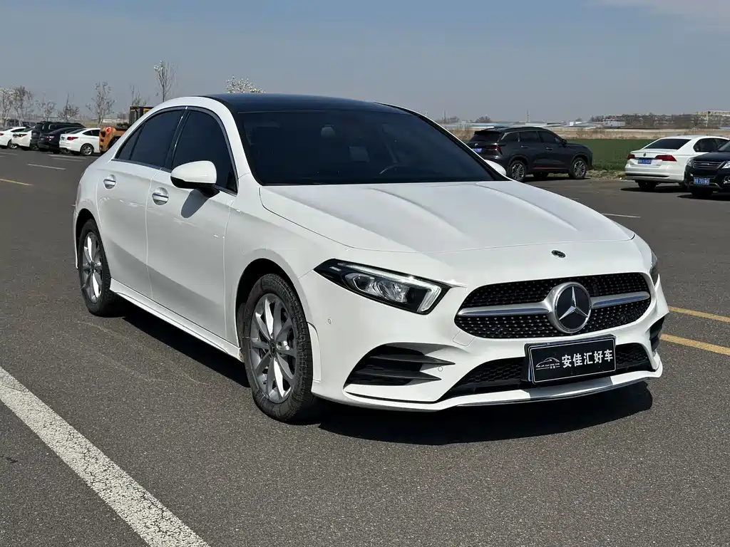 Mercedes-Benz A-Class 2022 — фото 3
