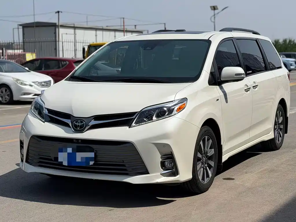 Toyota Sienna 2019