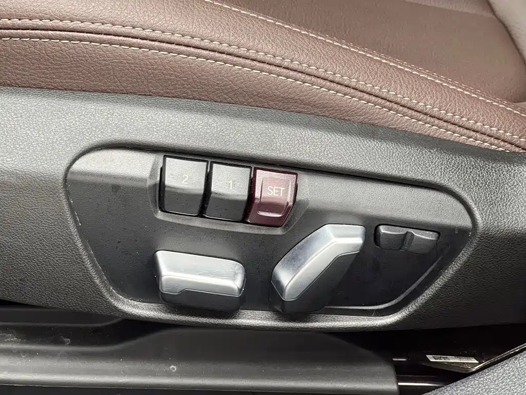BMW 1 Series 2022 — фото 15