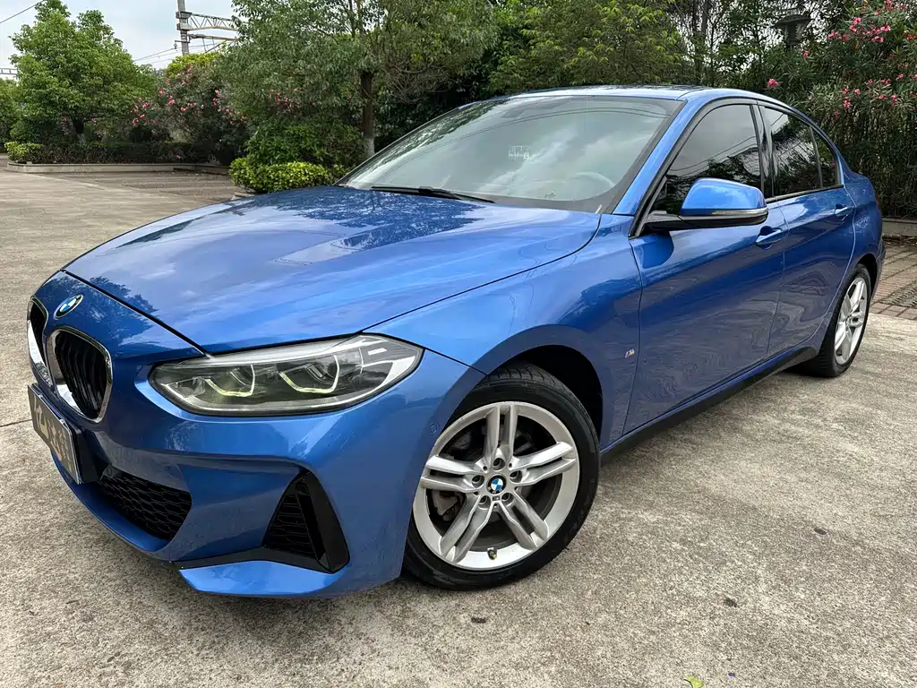 BMW 1 Series 2020 — фото 1