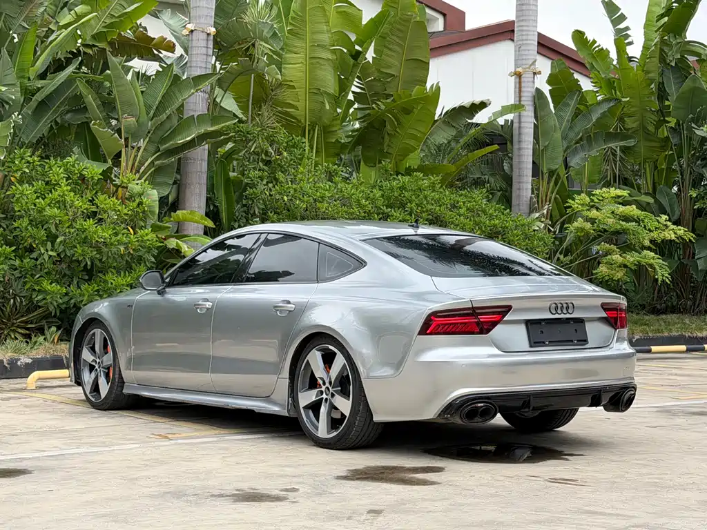 Audi A7 2012 — фото 20