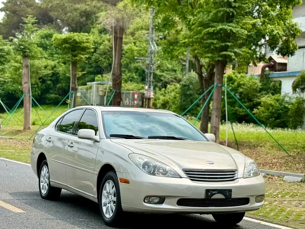 Lexus ES 2004 — фото 3