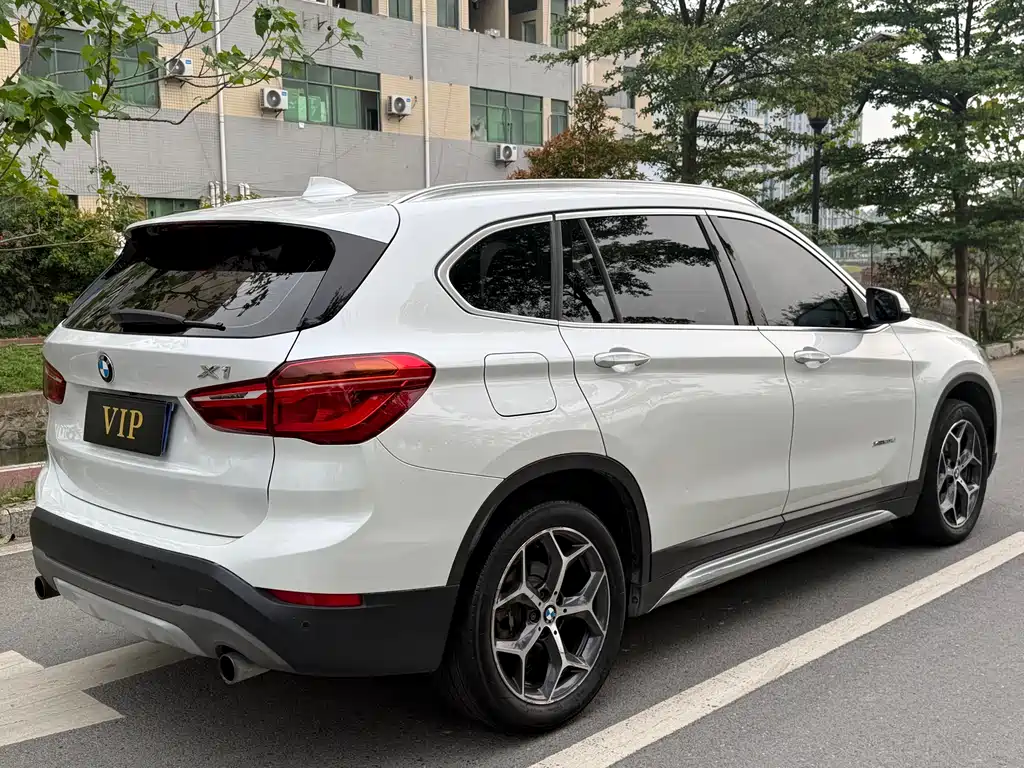 BMW X1 2017 — фото 7