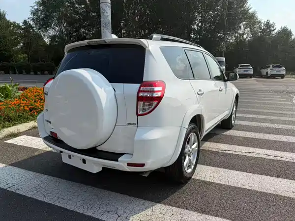 Toyota RAV4 2012
