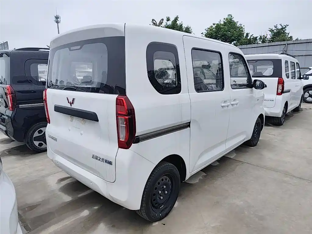 Wuling Zhiguang EV 2026 — фото 7