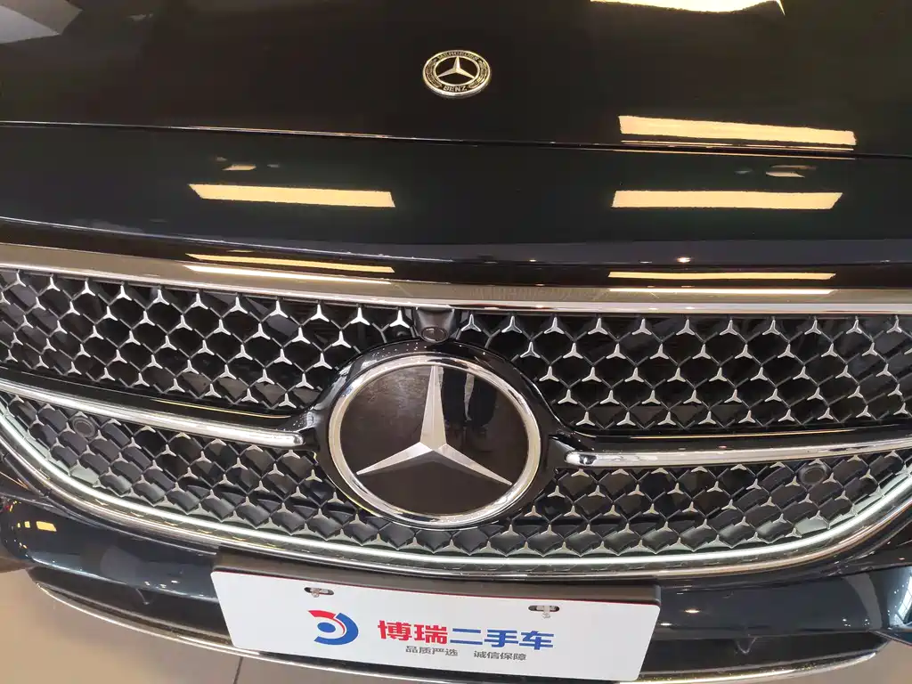 Mercedes-Benz E-Class 2023