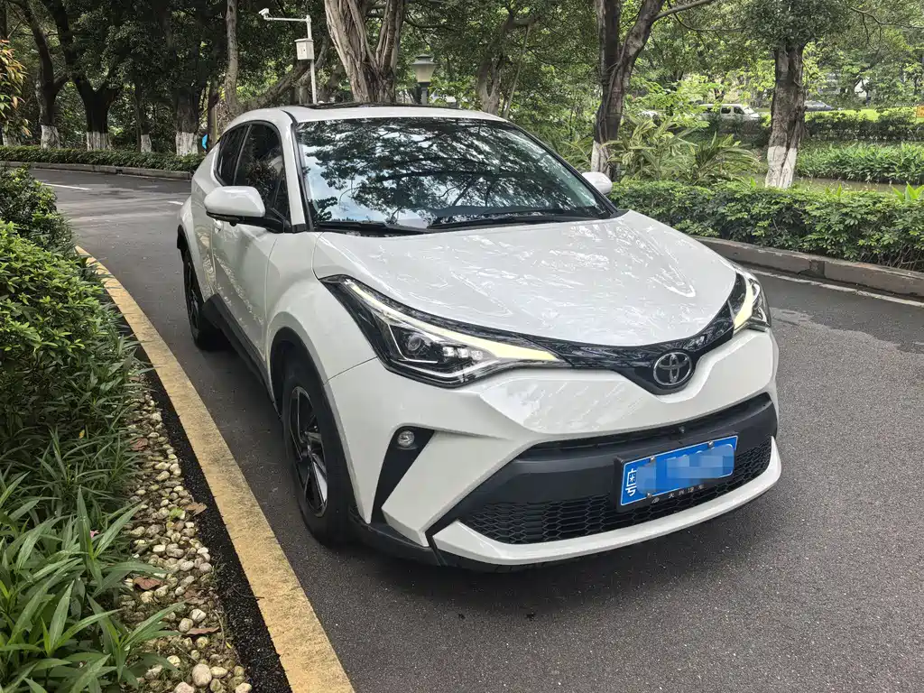 Toyota C-HR 2021 — фото 3