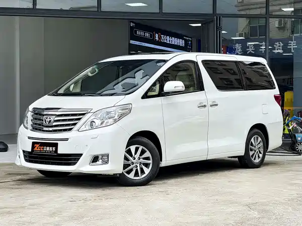 Toyota Alphard 2014