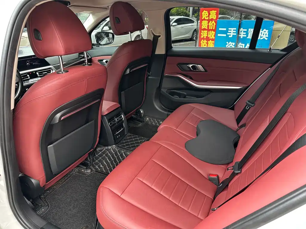 BMW 3 Series 2021
