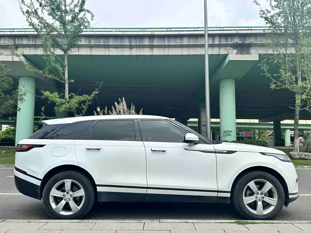 Land Rover Velar 2020 — фото 18