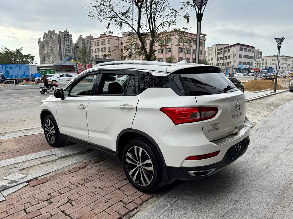 GAC Motor Trumpchi GS4 2017 — фото 21