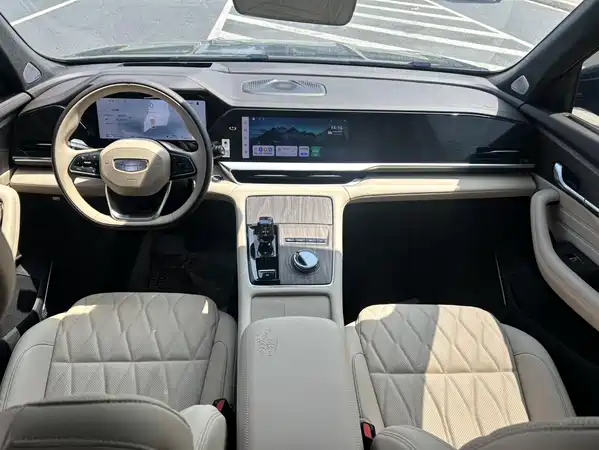 Geely Xingyue L 2024