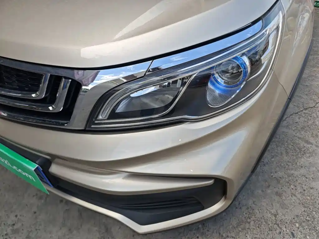 Geely Vision X3 2019 — фото 24