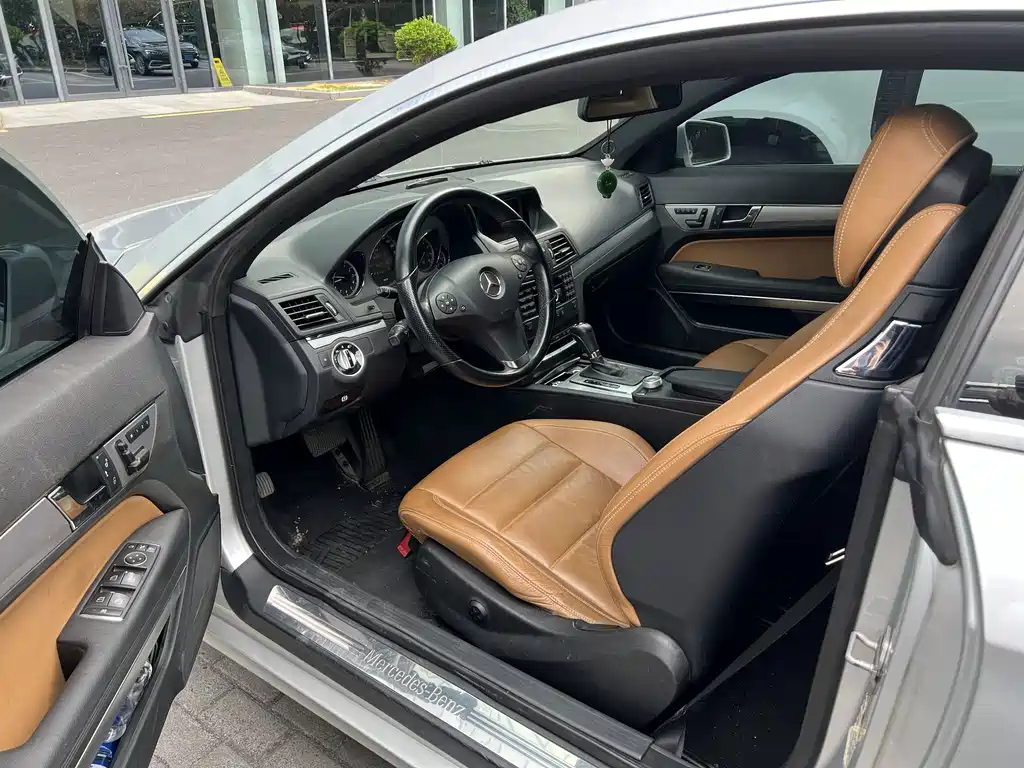Mercedes-Benz E-Class 2011