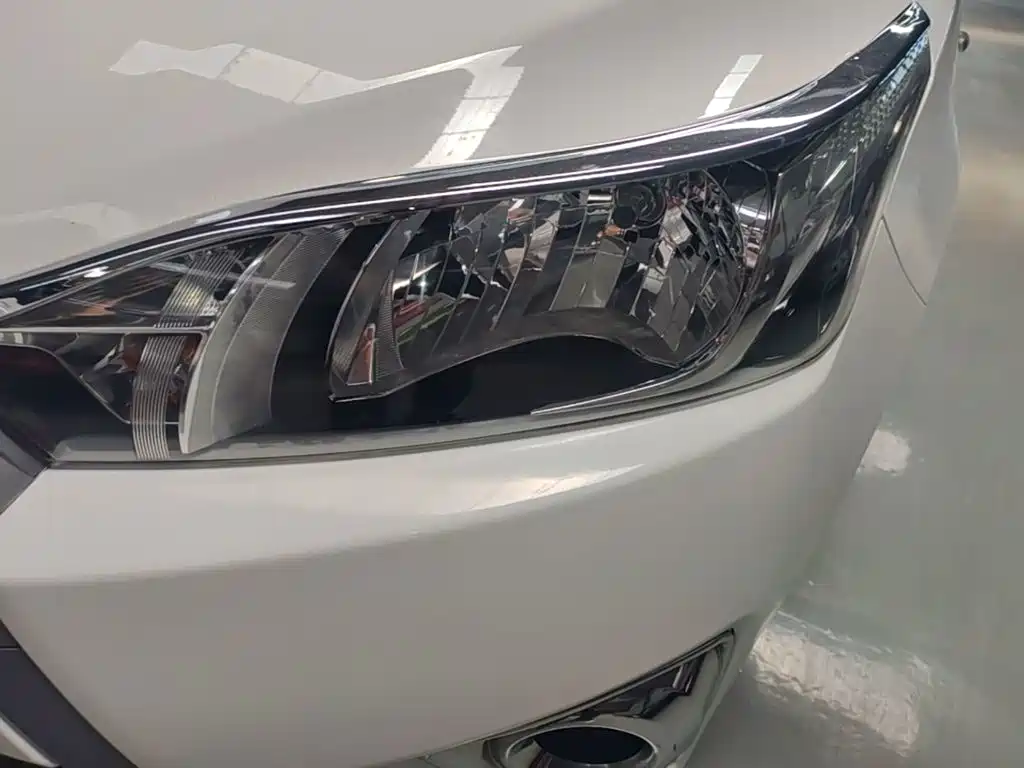 Toyota Yaris L 2015 — фото 24