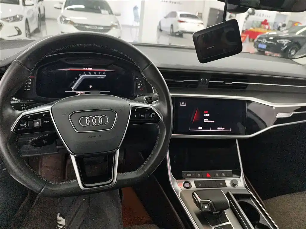 Audi A7L 2024 — фото 9