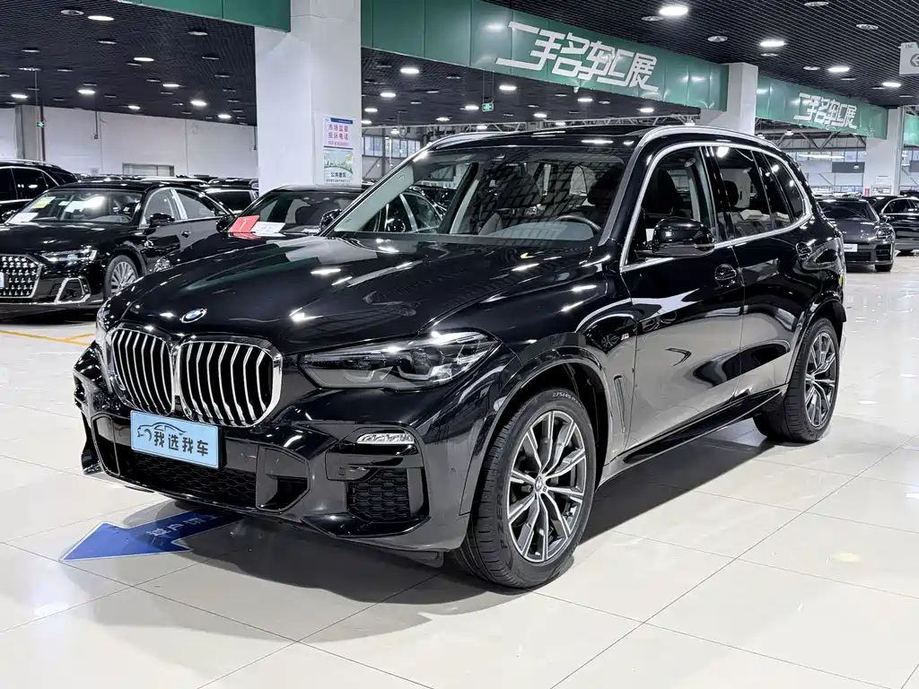 BMW X5 2021 — фото 1