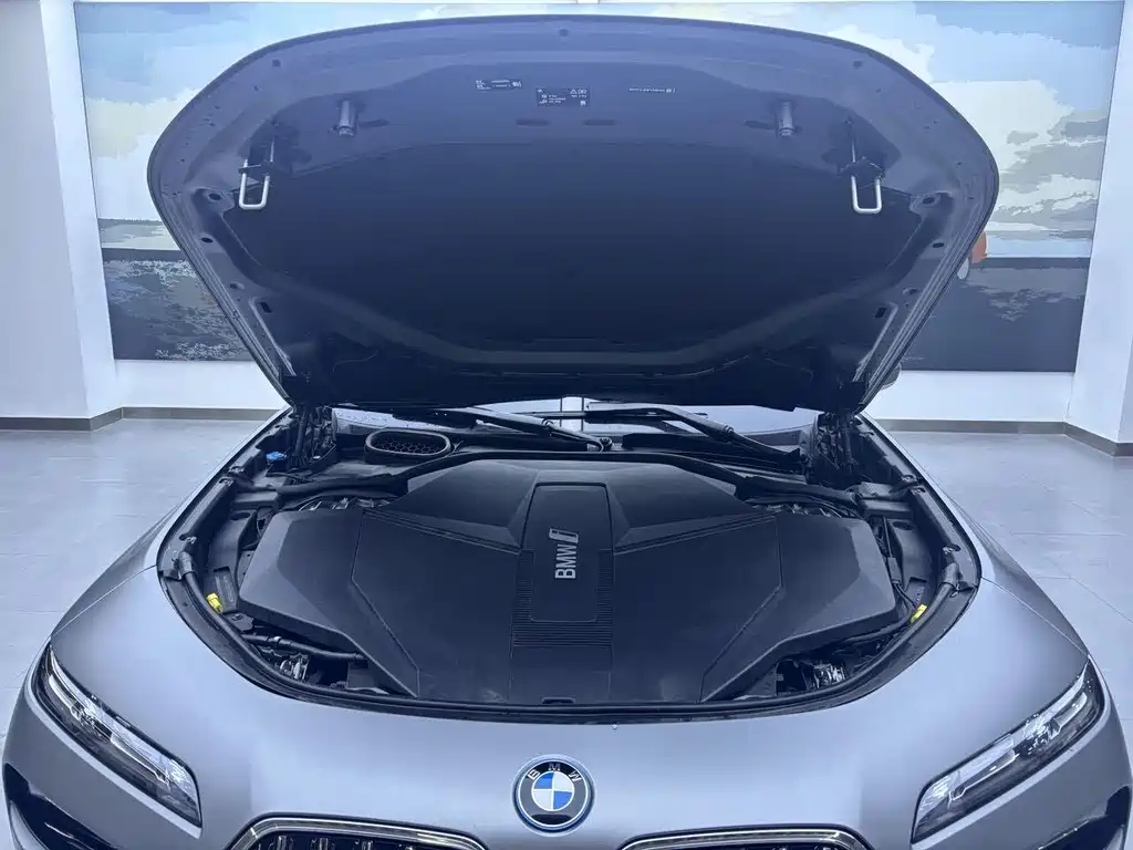 BMW i7 2024 — фото 15