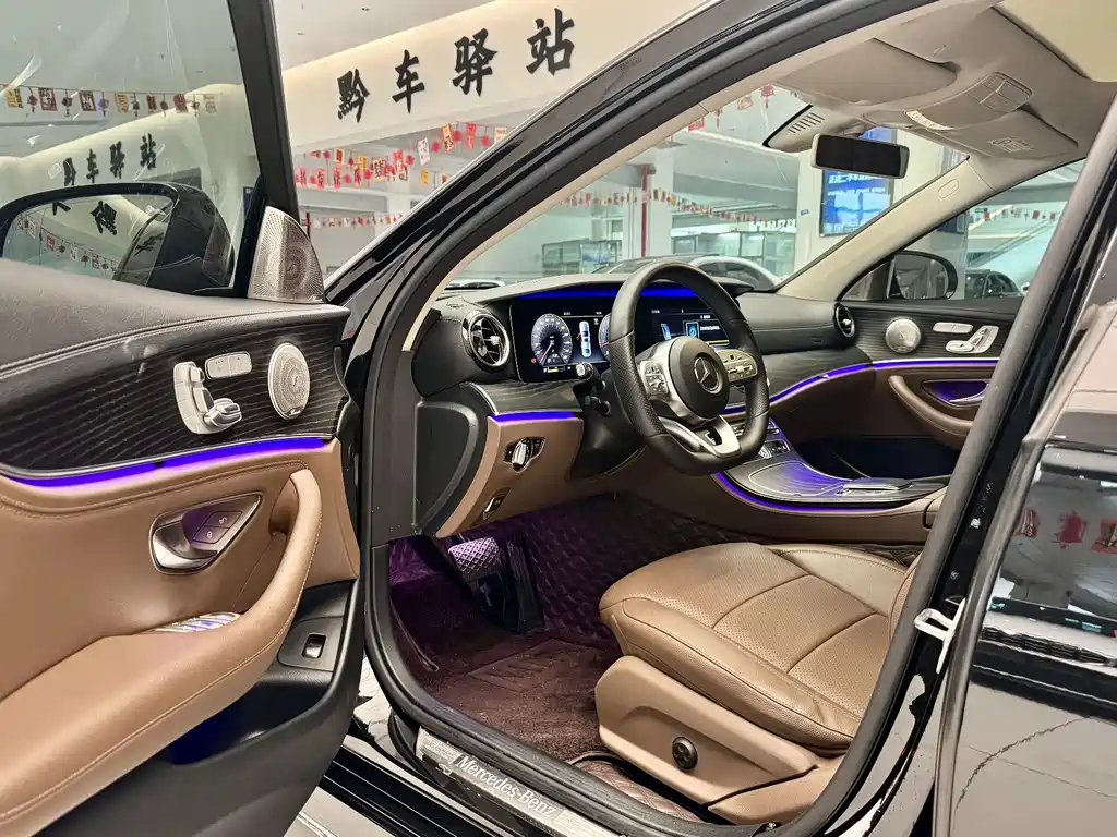 Mercedes-Benz E-Class 2019 — фото 19