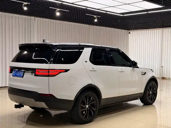 Land Rover Discovery 2018