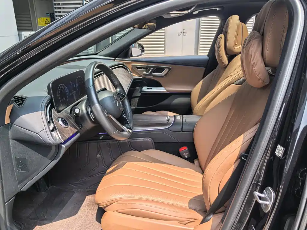 Mercedes-Benz E-Class 2024