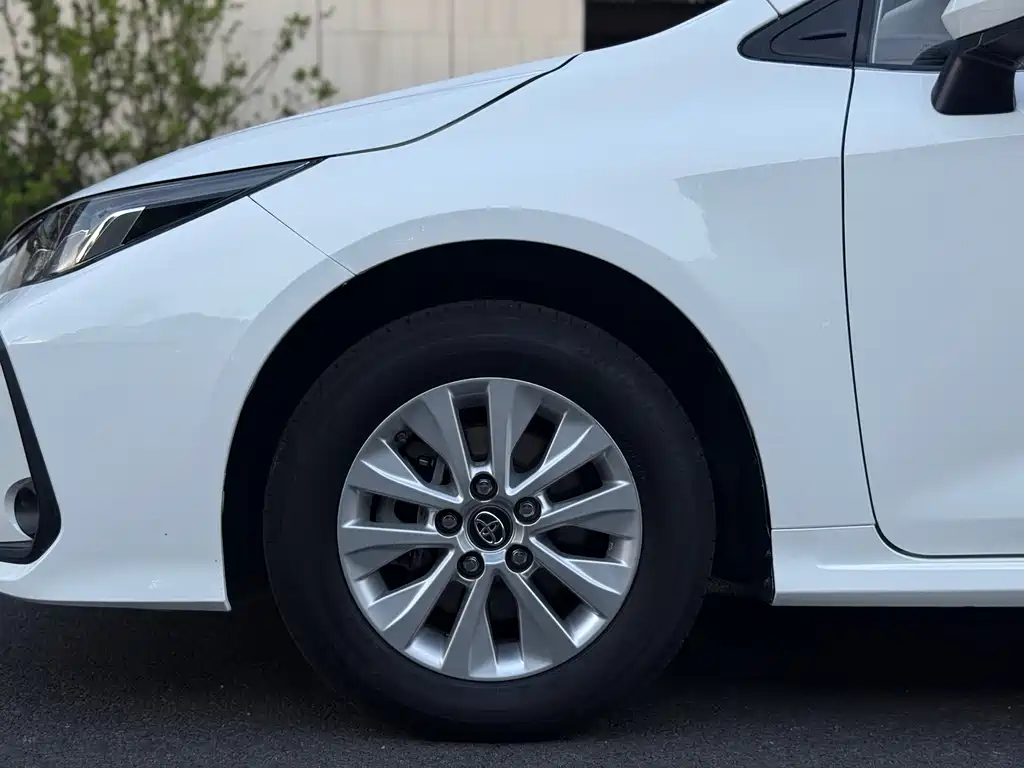 Toyota Corolla 2022 — фото 15