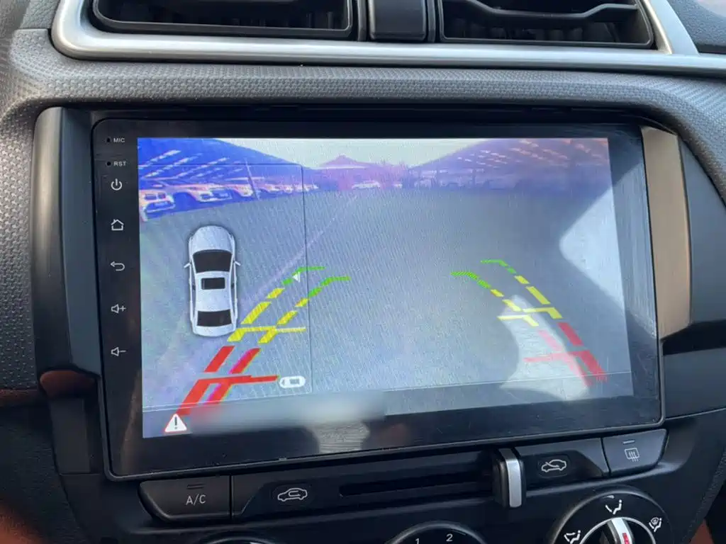 Hyundai Verna 2018 — фото 21