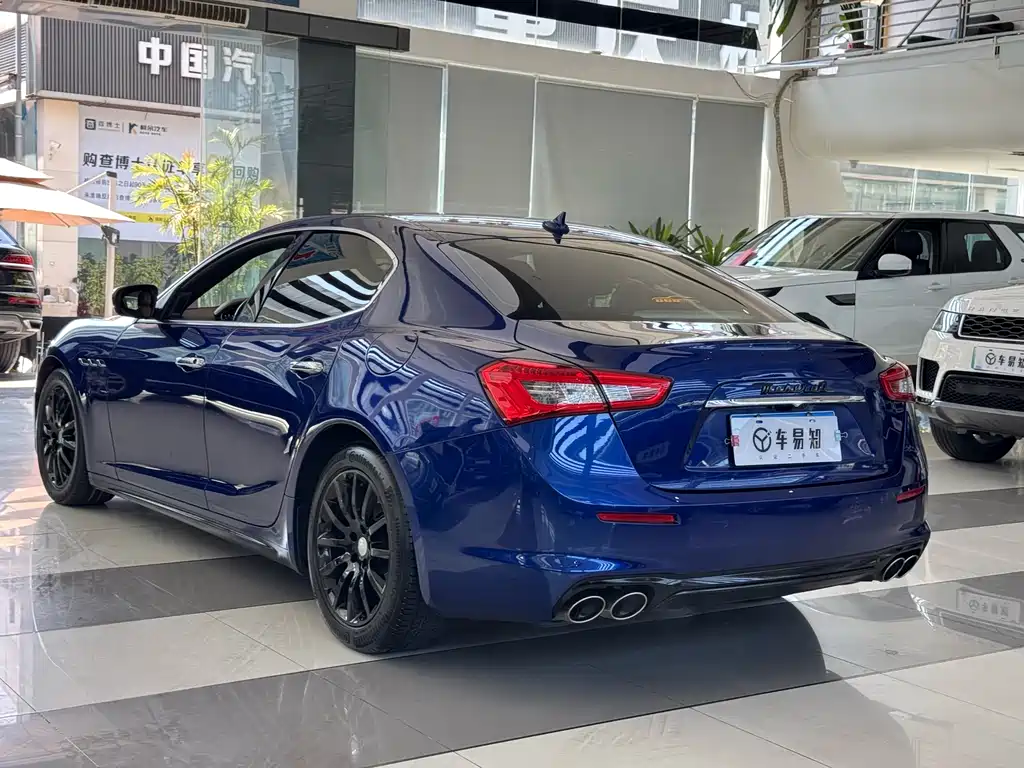 Maserati Ghibli 2019 — фото 15