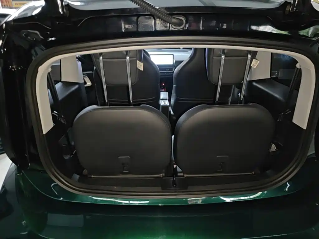 Baojun KiWi EV 2022 — фото 19