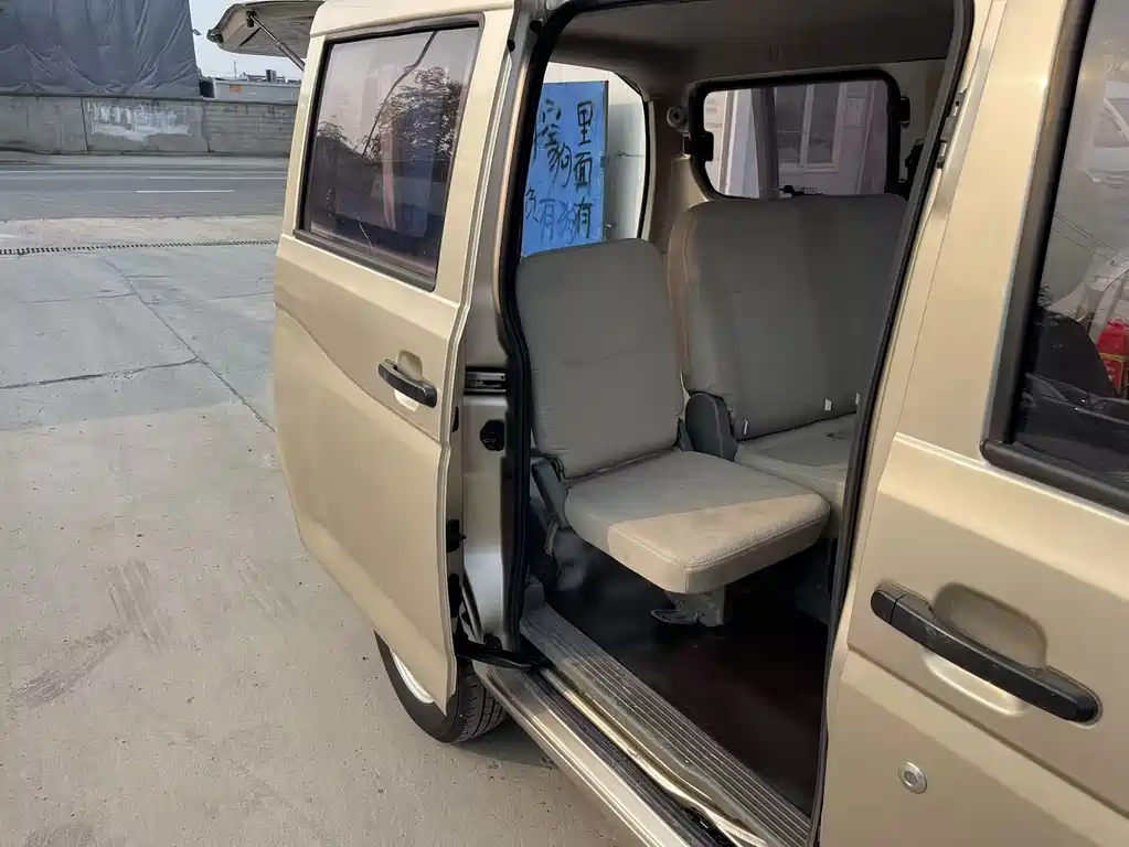Wuling Rongguang V 2019 — фото 10