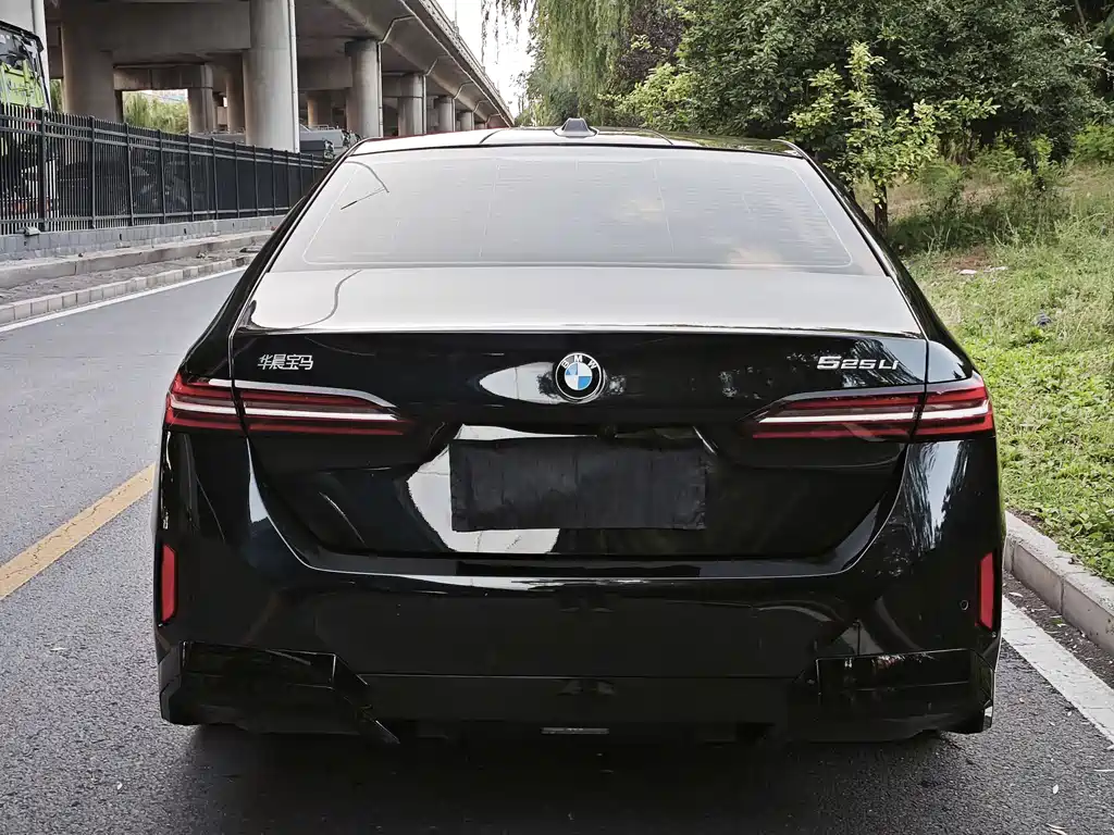 BMW 5 Series 2025