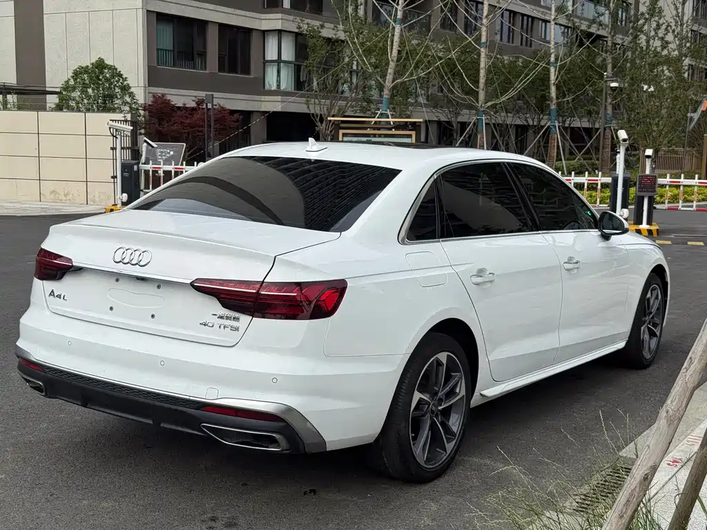 Audi A4L 2024
