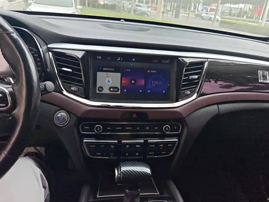 GAC Trumpchi GS8 2019 — фото 13