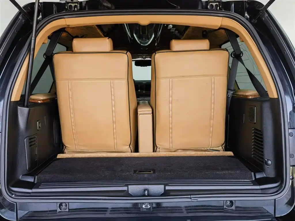 Lincoln Navigator 2012 — фото 16