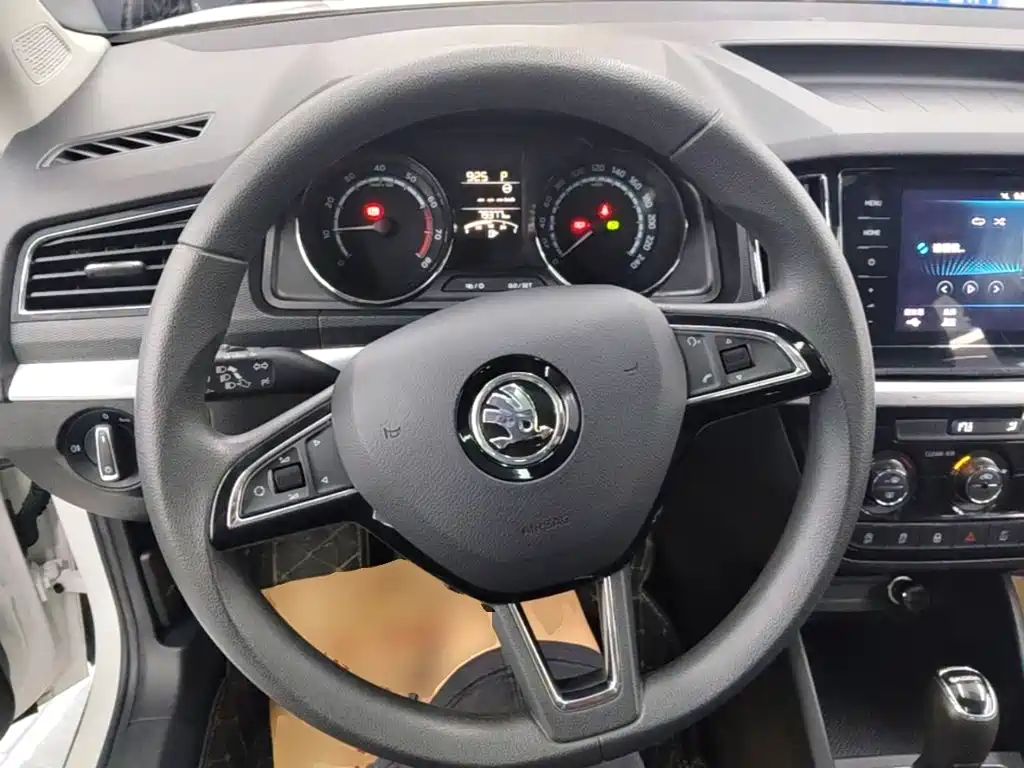 Skoda Kamiq 2021 — фото 11