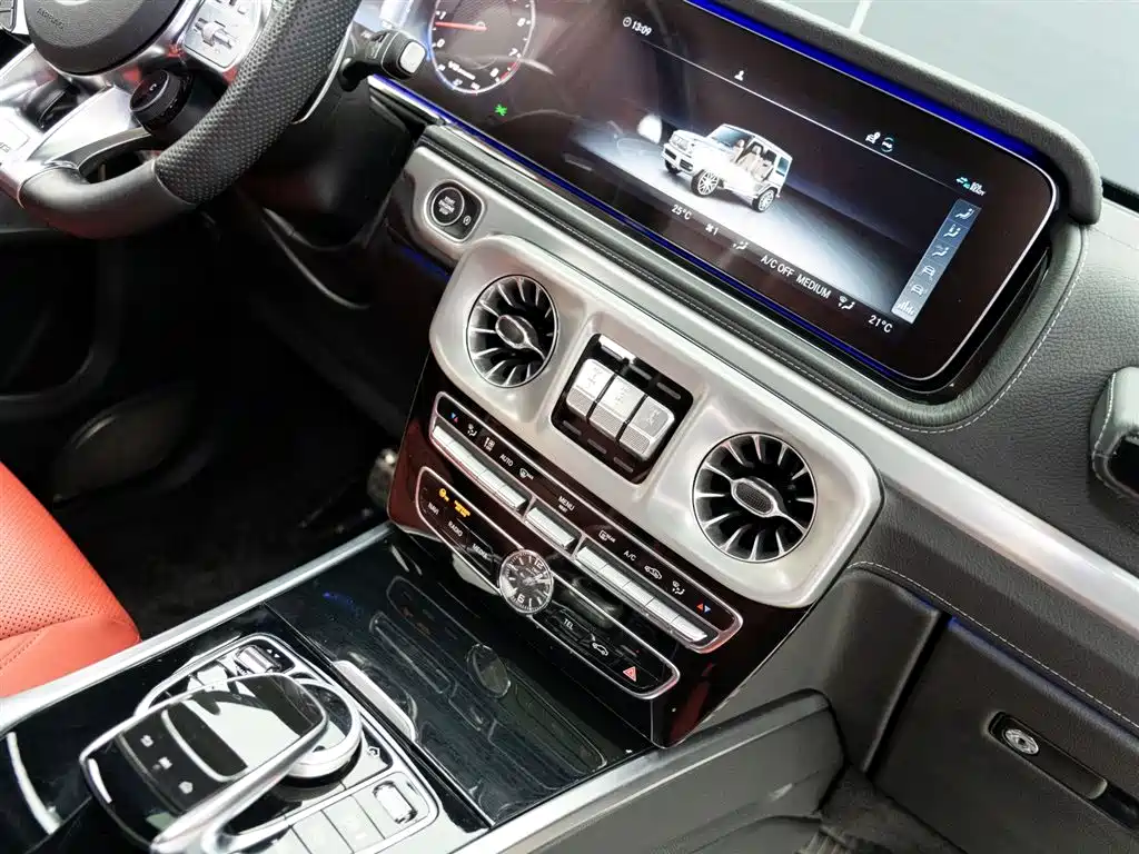 Mercedes-Benz G-Class AMG 2023 — фото 11