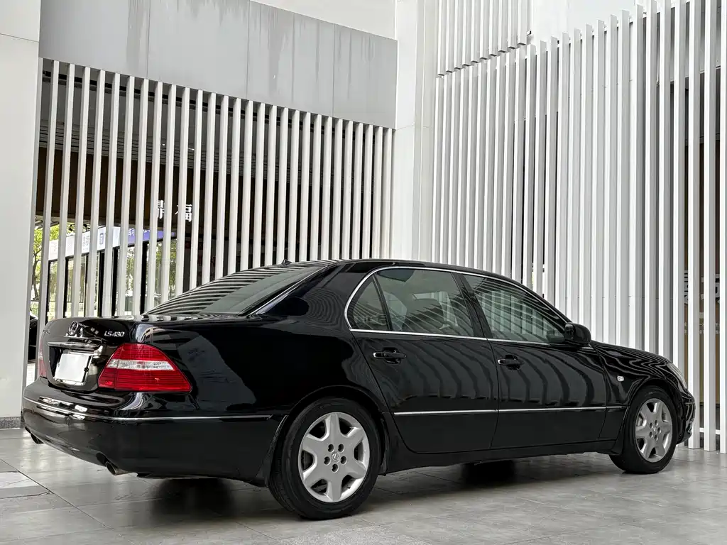 Lexus LS 2005 — фото 17
