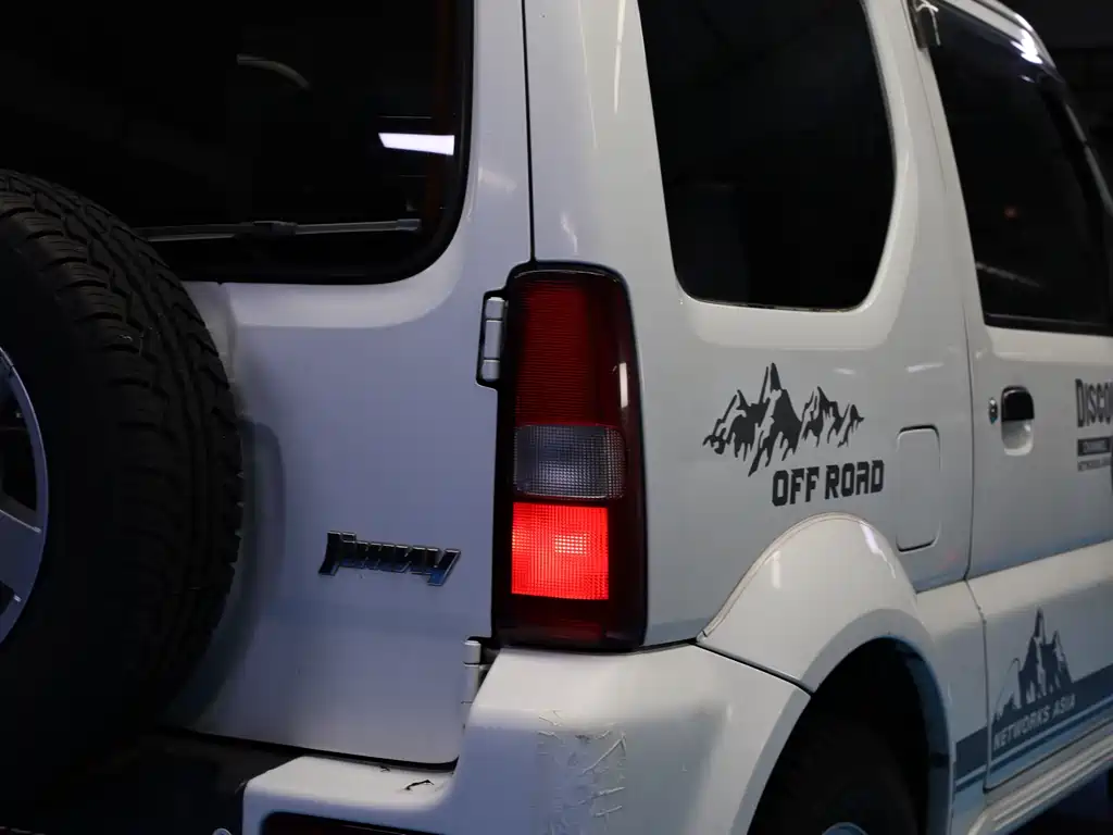 Suzuki Jimny 2012 — фото 5